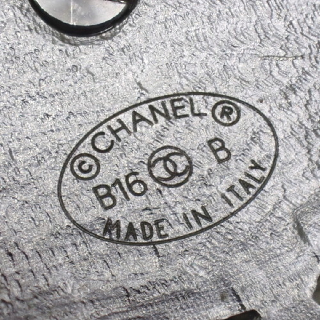 CHANEL(シャネル)のCHANEL(シャネル) ココマーク チェーンベルト ベルト アパレル ファッション小物 服飾小物 メタル シルバー銀 ゴールド金 B16B刻印 レディース 40601110325【中古】【アラモード】 レディースのファッション小物(ベルト)の商品写真