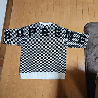 シュプリーム(Supreme)のSupreme　Back Logo Sweater(ニット/セーター)