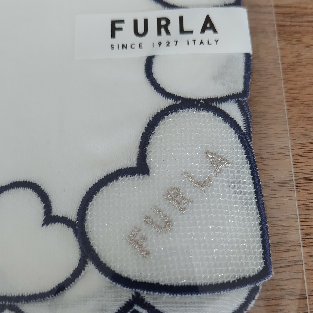 Furla(フルラ)の値下げしました!Furlaフルラハンカチ2セット レディースのファッション小物(ハンカチ)の商品写真