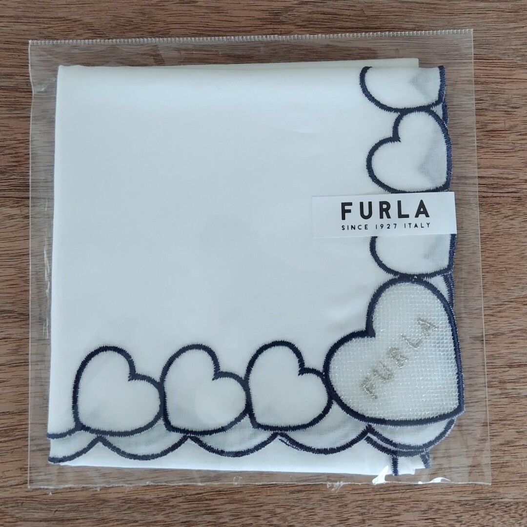 Furla(フルラ)の値下げしました!Furlaフルラハンカチ2セット レディースのファッション小物(ハンカチ)の商品写真