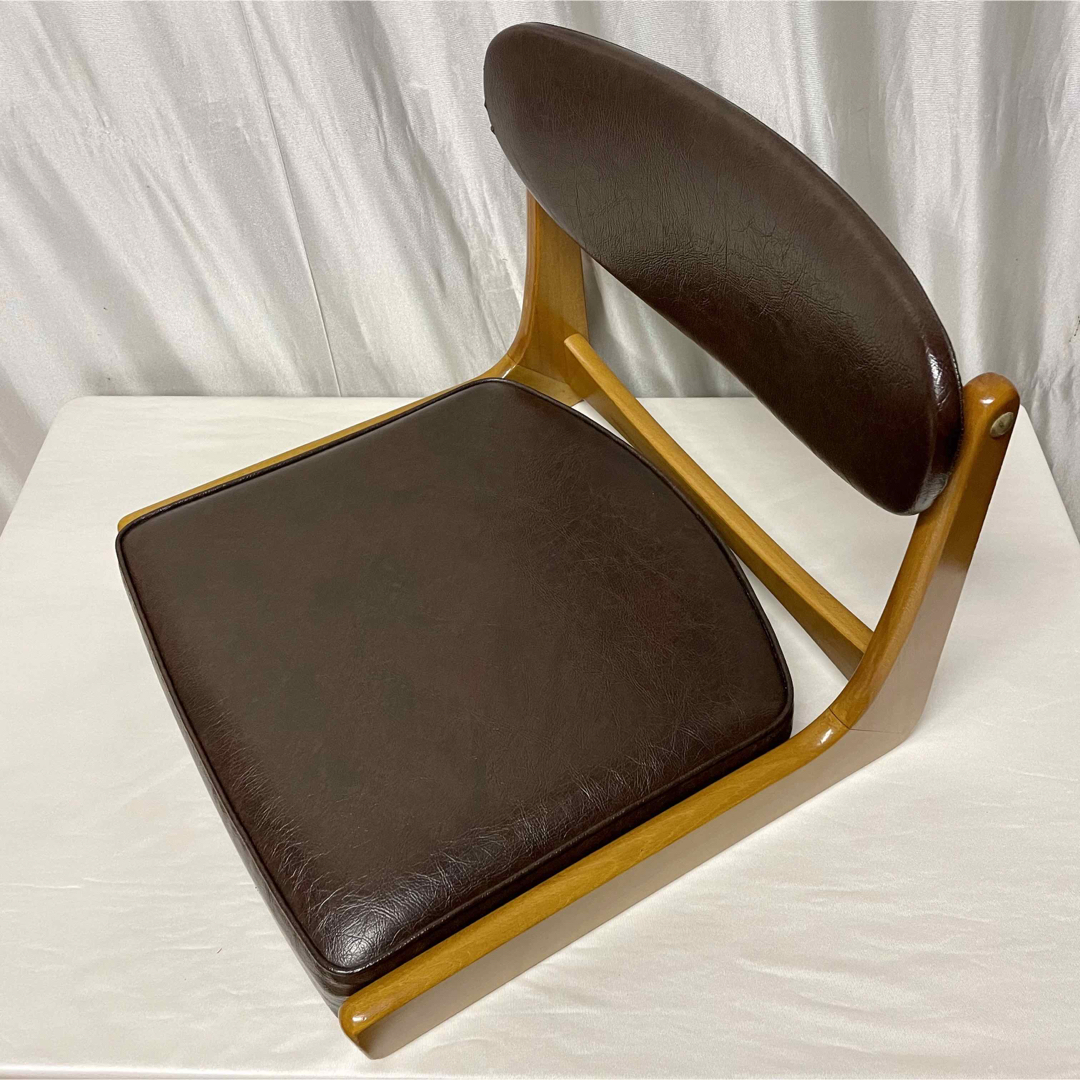 昭和レトロ【マルニ】座椅子(デスクチェアの脚を外したもの) インテリア/住まい/日用品の椅子/チェア(座椅子)の商品写真