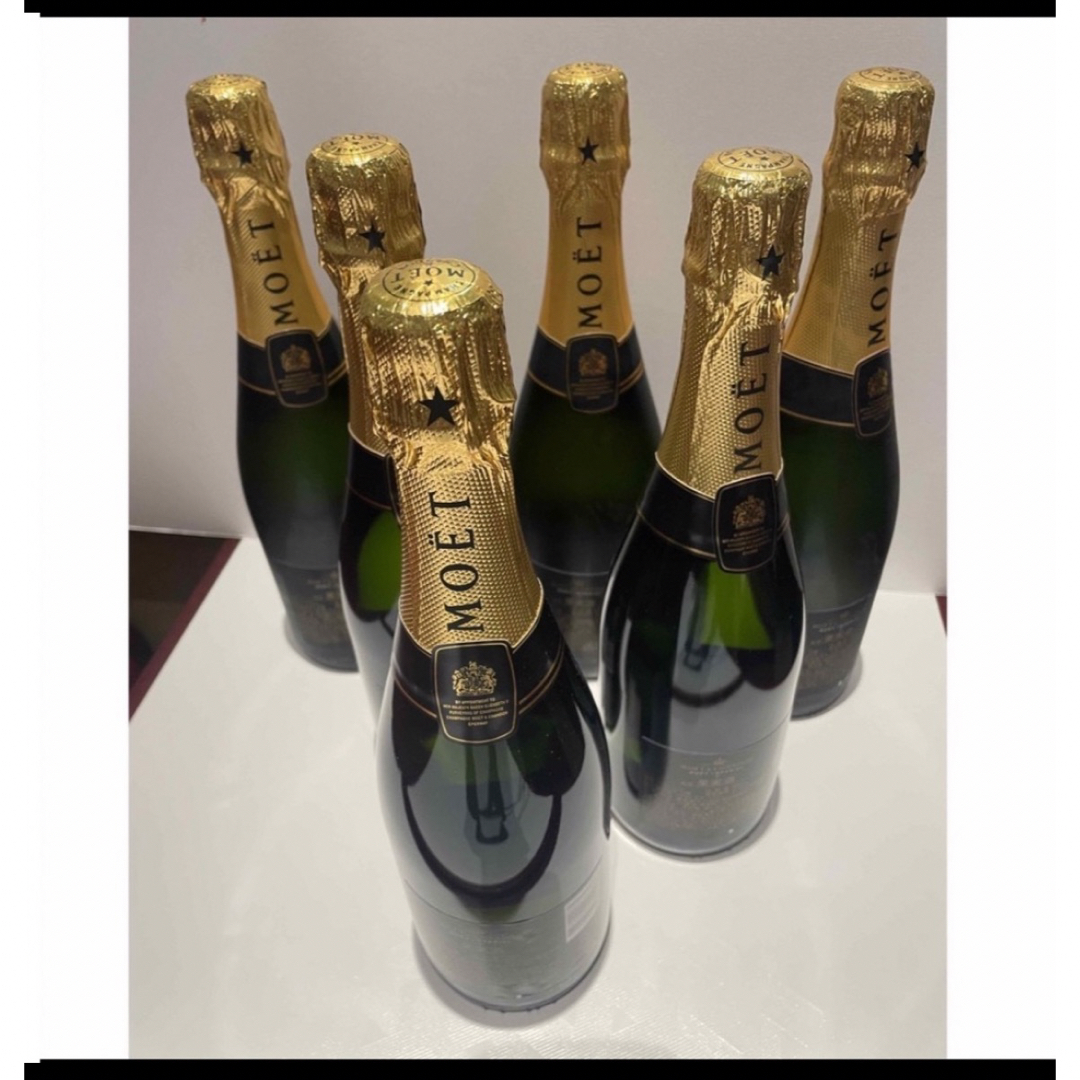 MOËT & CHANDON(モエエシャンドン)のモエシャンドン 750ml  6本！！　MOET CHANDON 食品/飲料/酒の酒(シャンパン/スパークリングワイン)の商品写真