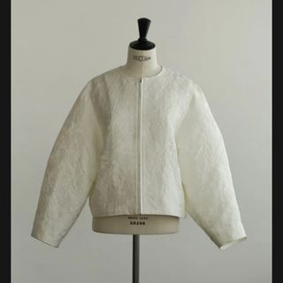 新品未使用タグ付　OHGA FLOWER JACKET フラワージャケット(ノーカラージャケット)