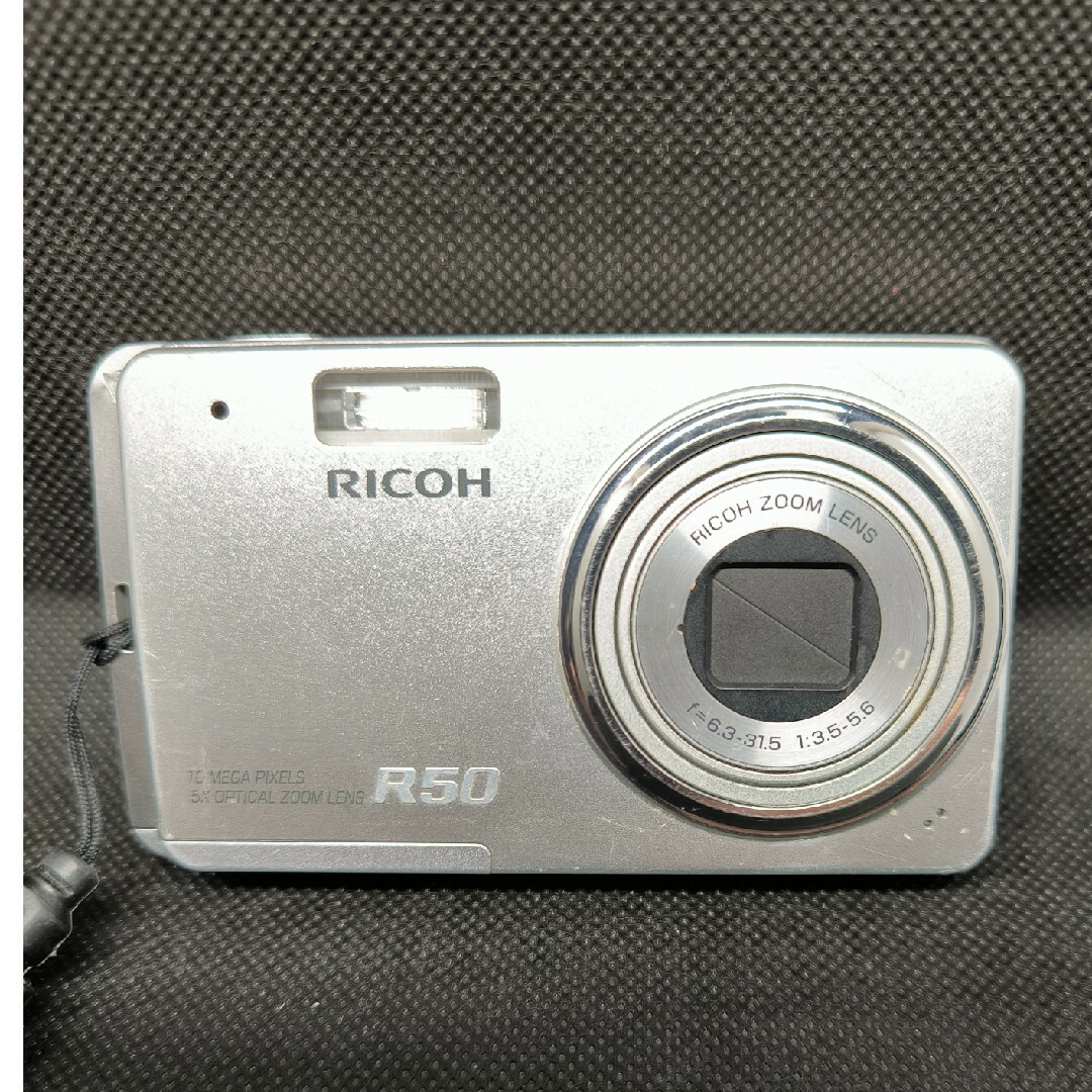 RICOH(リコー)のRICOH リコー　コンパクトデジタルカメラ　R50 動作確認済　値下げしました スマホ/家電/カメラのカメラ(コンパクトデジタルカメラ)の商品写真