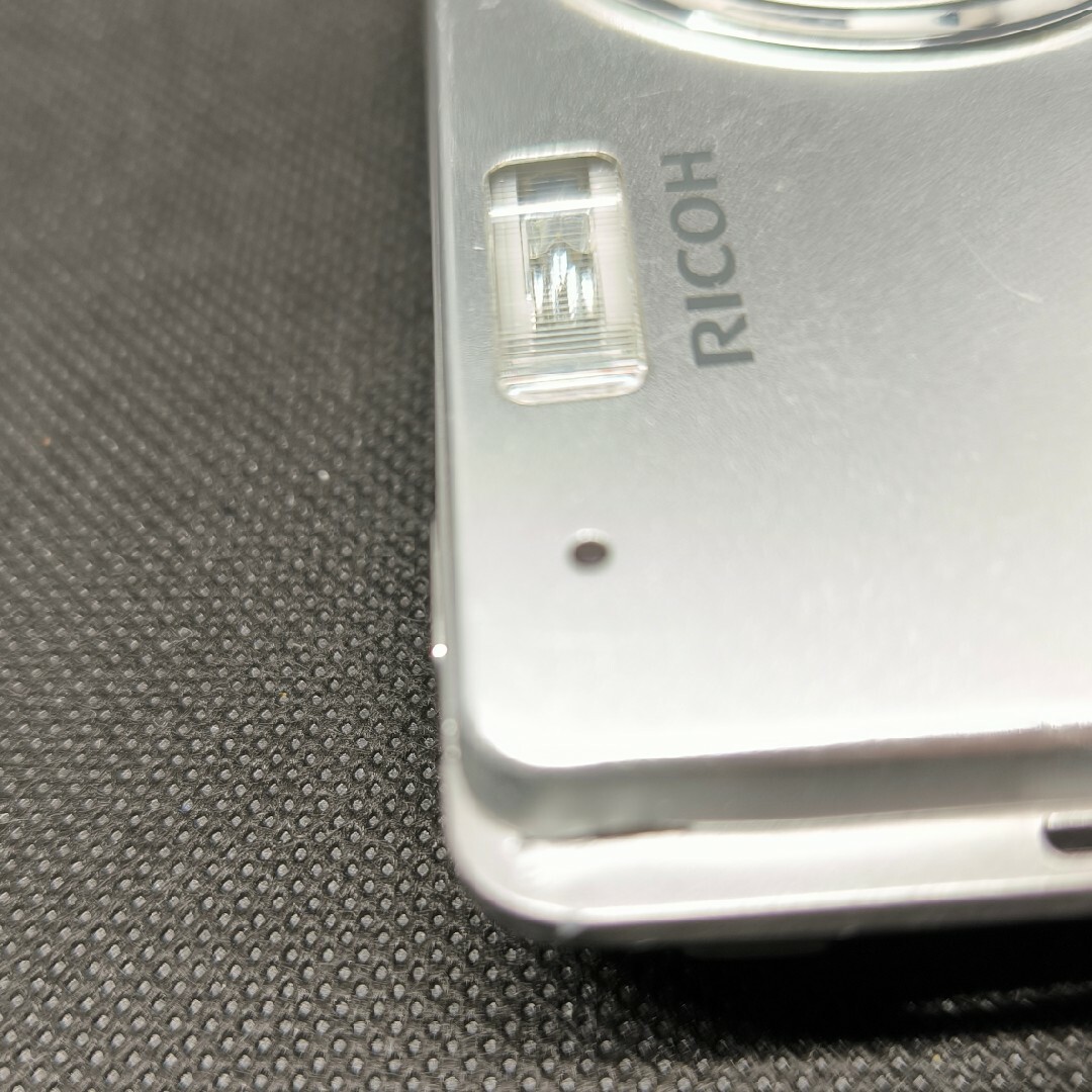 RICOH(リコー)のRICOH リコー　コンパクトデジタルカメラ　R50 動作確認済　値下げしました スマホ/家電/カメラのカメラ(コンパクトデジタルカメラ)の商品写真