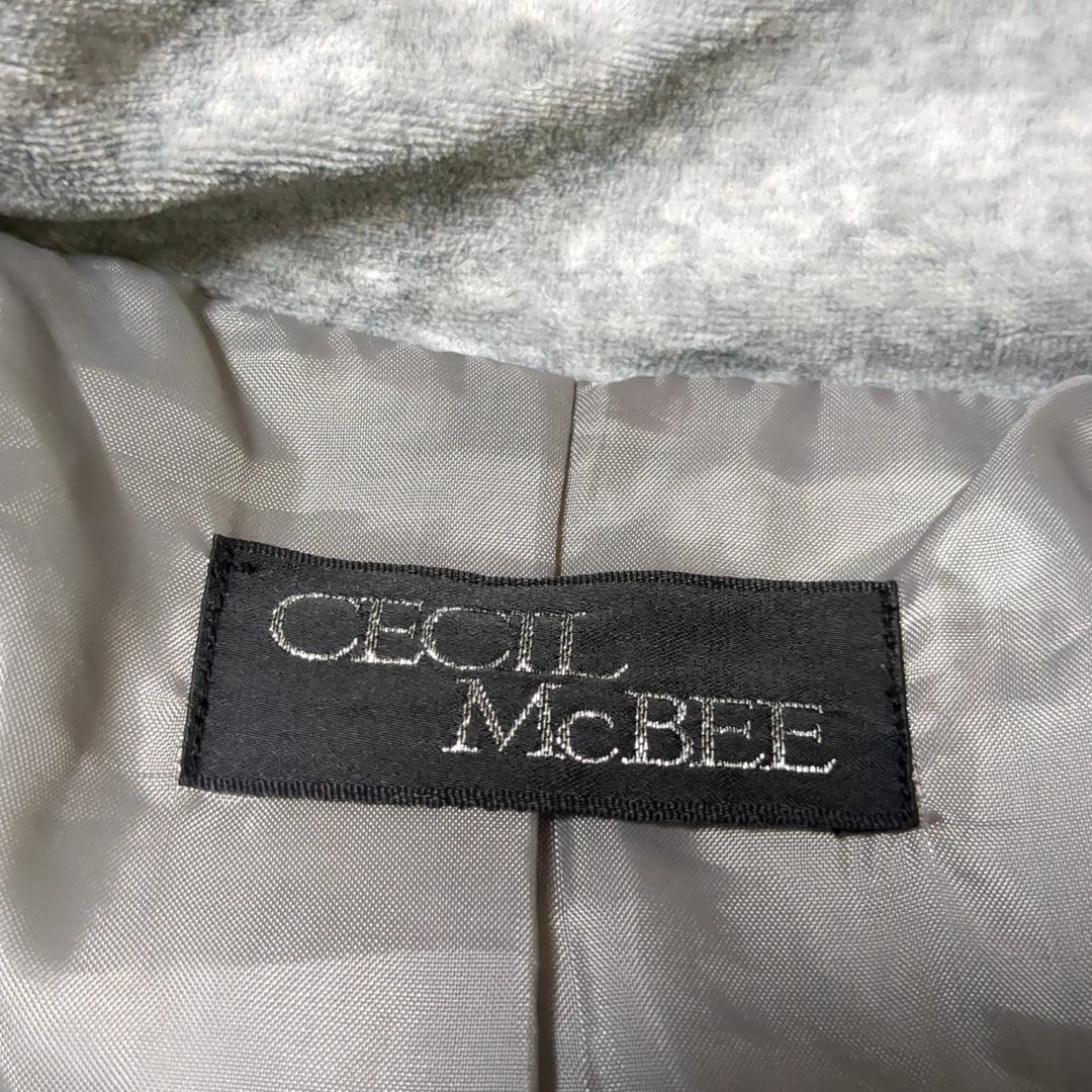 CECIL McBEE(セシルマクビー)のCECIL McBEE　ライダース形状アウター　グレー　ベロア　レア✓1285 レディースのジャケット/アウター(ライダースジャケット)の商品写真