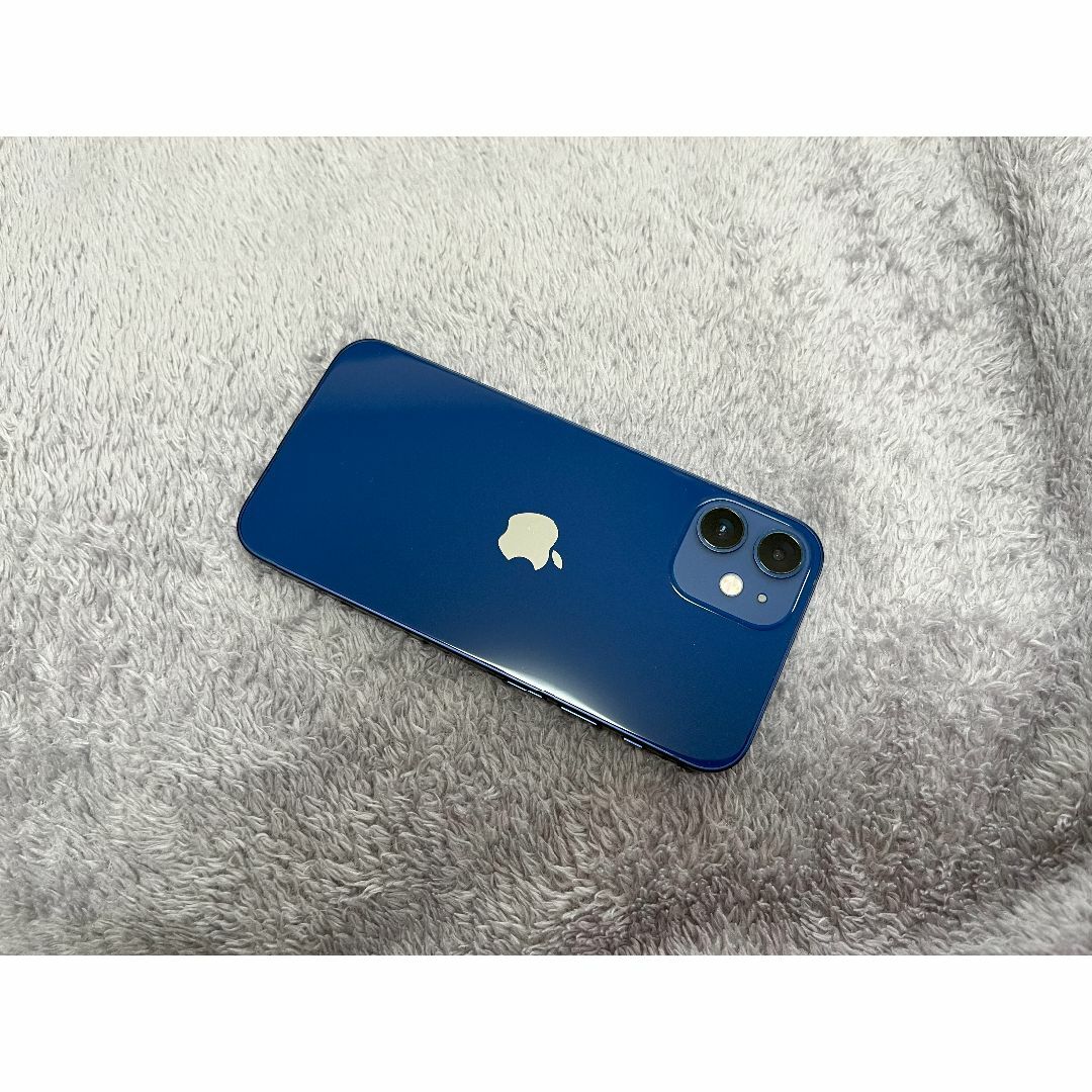 Apple(アップル)のiPhone12 mini 128GB ブルー SIMフリー 極美品 電池85 スマホ/家電/カメラのスマートフォン/携帯電話(スマートフォン本体)の商品写真