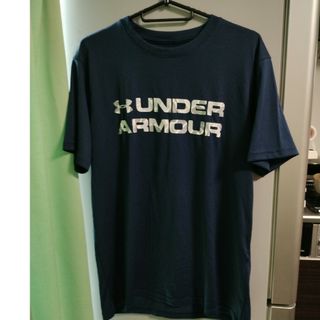 アンダーアーマーのTシャツ