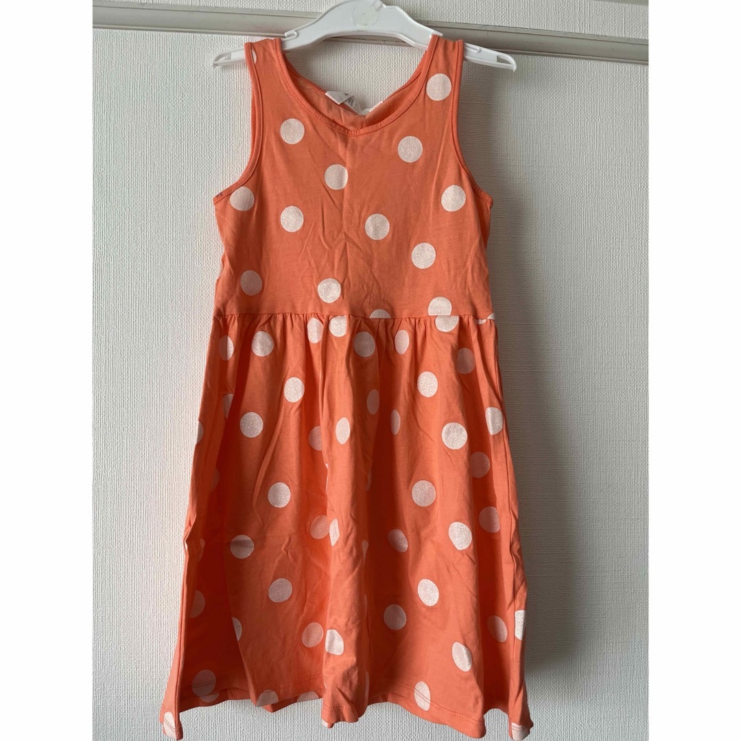 H&H(エイチアンドエイチ)のH&M ワンピース　6-8y キッズ/ベビー/マタニティのキッズ服女の子用(90cm~)(ワンピース)の商品写真