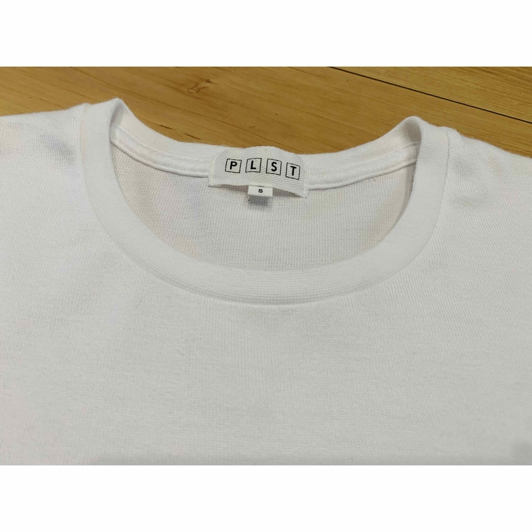 PLST(プラステ)の未使用　PLST 白Tシャツ　メンズSサイズ　男女兼用OK レディースのトップス(Tシャツ(半袖/袖なし))の商品写真