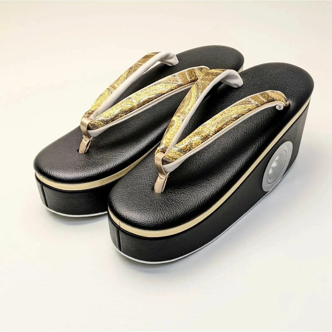草履 バッグ セット クラッチタイプ 帯地 黒 ゴールド フリーサイズ u70 レディースの水着/浴衣(着物)の商品写真