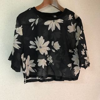 エイチアンドエム(H&M)のH&M シアートップス(カットソー(半袖/袖なし))