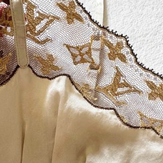 LOUIS VUITTON(トップス)のフリマアイテム一覧 LOUIS VUITTON(トップス)のフリマアイテム一覧