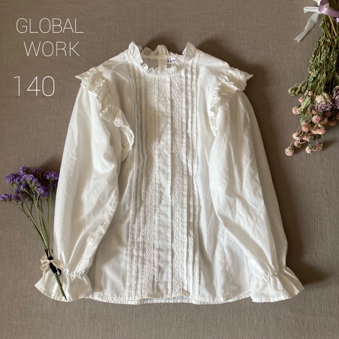 GLOBAL WORK(グローバルワーク)のピンタック肩フリルレーススタンドフリル襟 キッズ/ベビー/マタニティのキッズ服女の子用(90cm~)(ブラウス)の商品写真