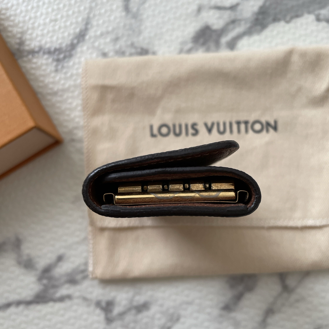 LOUIS VUITTON(ルイヴィトン)のLouis Vuitton キーケース ミュルティクレ4  モノグラム レディースのファッション小物(キーケース)の商品写真