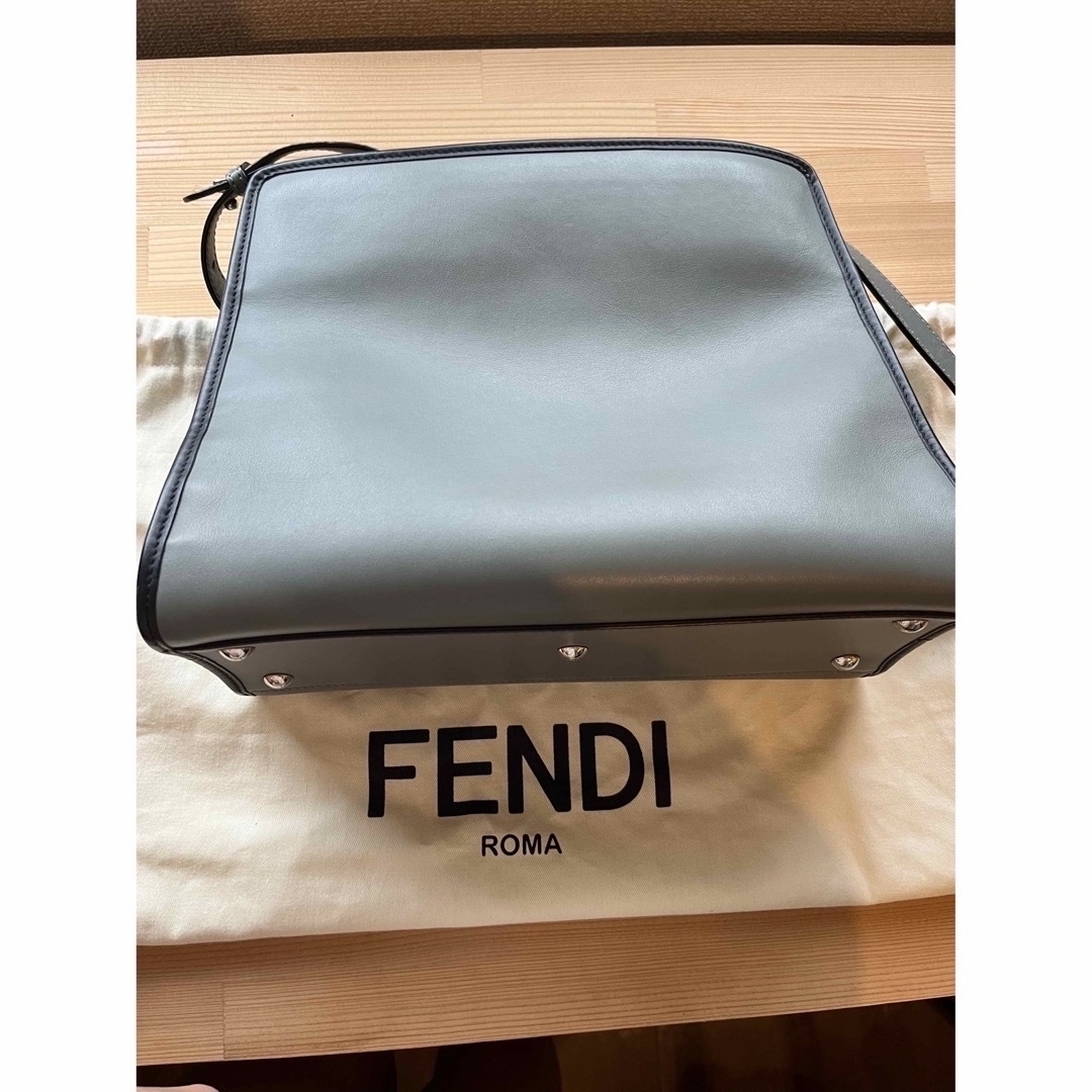 FENDI(フェンディ)のFENDI ラナウェイ　スモール　2wayバック レディースのバッグ(ショルダーバッグ)の商品写真