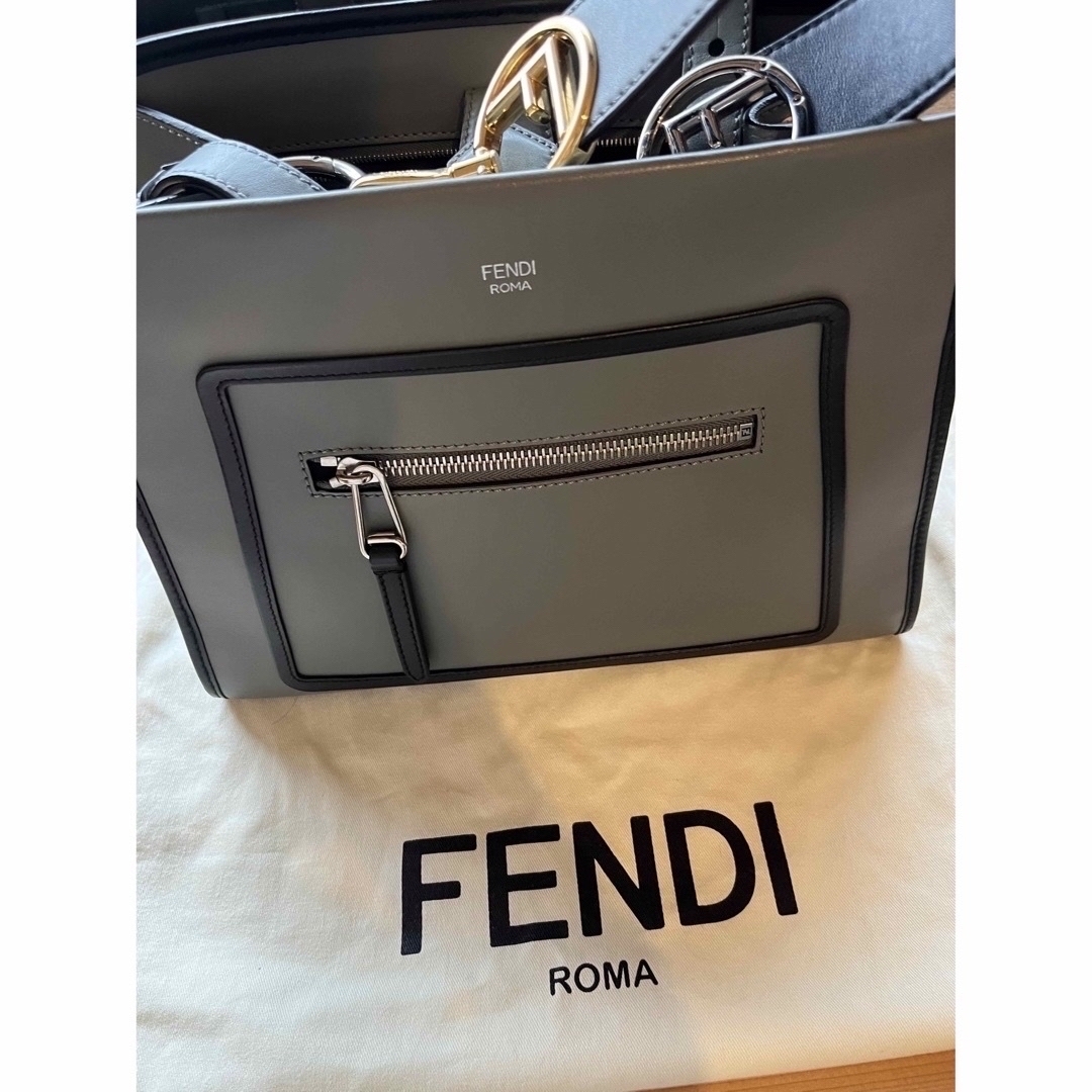 FENDI(フェンディ)のFENDI ラナウェイ　スモール　2wayバック レディースのバッグ(ショルダーバッグ)の商品写真