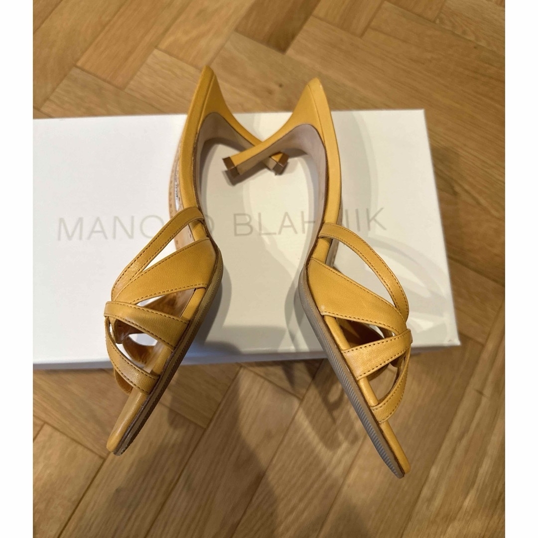 MANOLO BLAHNIK(マノロブラニク)のマノロブラニク　ミュール　37.5  美品 レディースの靴/シューズ(ミュール)の商品写真