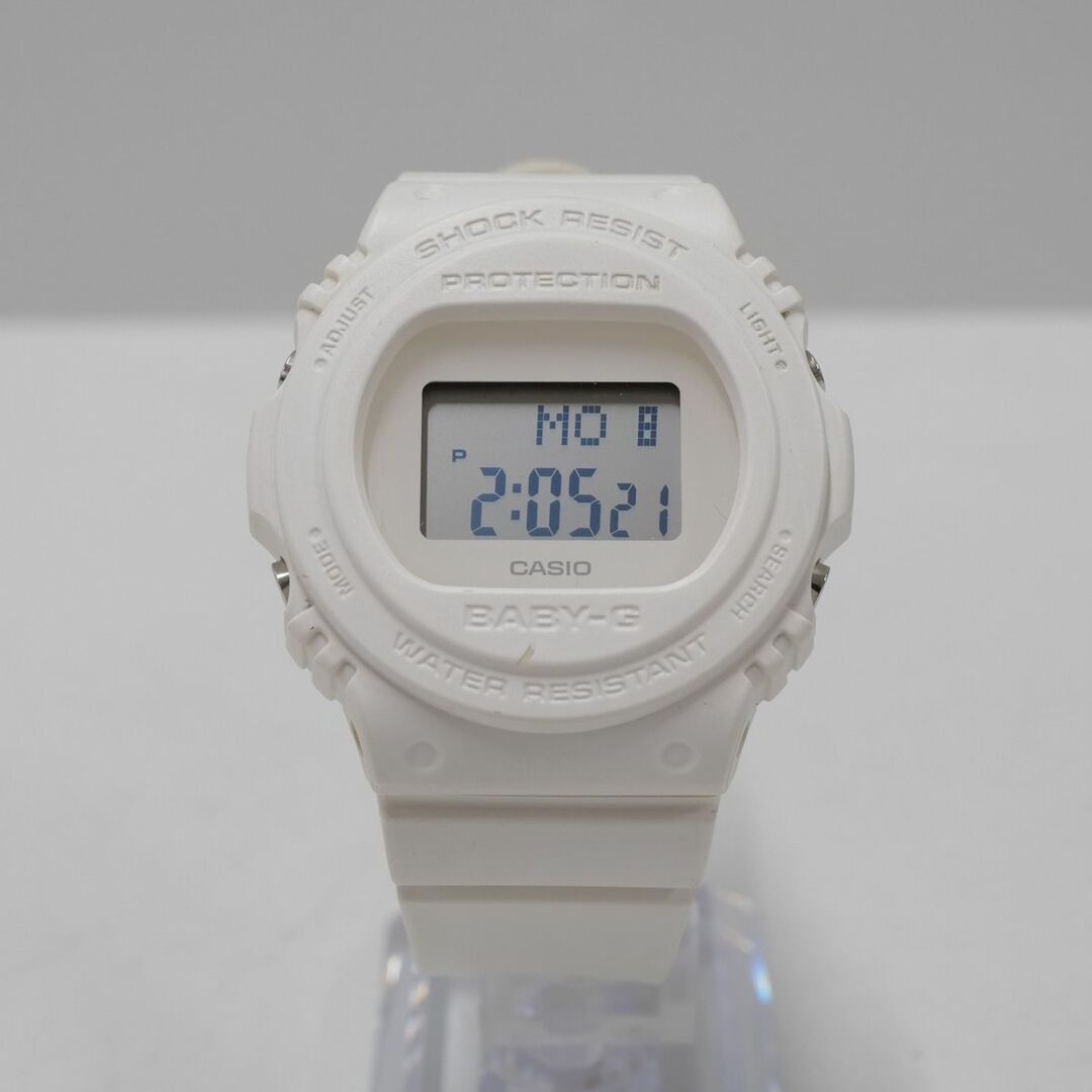 Baby-G(ベビージー)のCASIO Baby-G BGD-570 レディース 腕時計 USED美品 マットホワイト 白 デジタル ウォッチ 完動品 X5265 レディースのファッション小物(腕時計)の商品写真