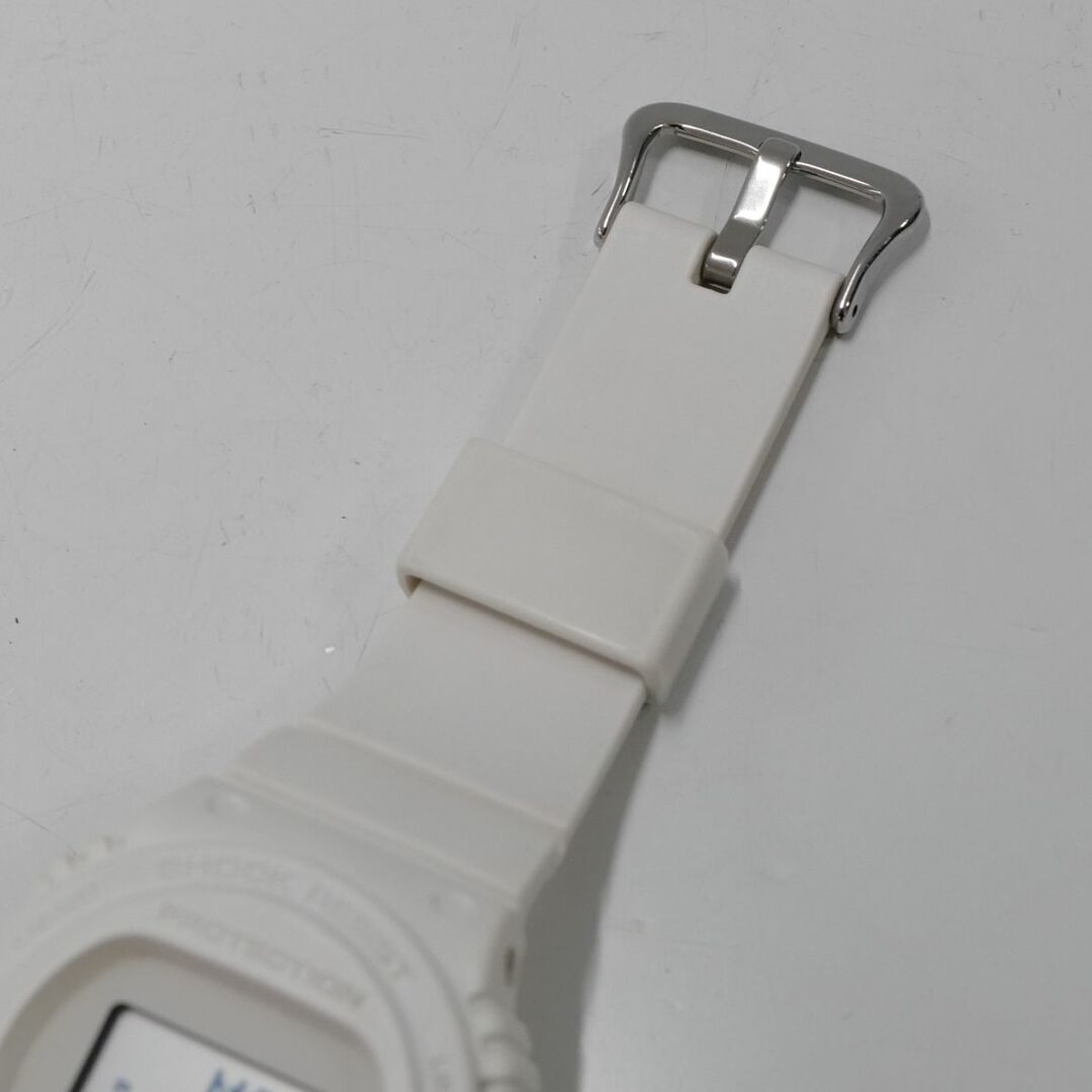 Baby-G(ベビージー)のCASIO Baby-G BGD-570 レディース 腕時計 USED美品 マットホワイト 白 デジタル ウォッチ 完動品 X5265 レディースのファッション小物(腕時計)の商品写真