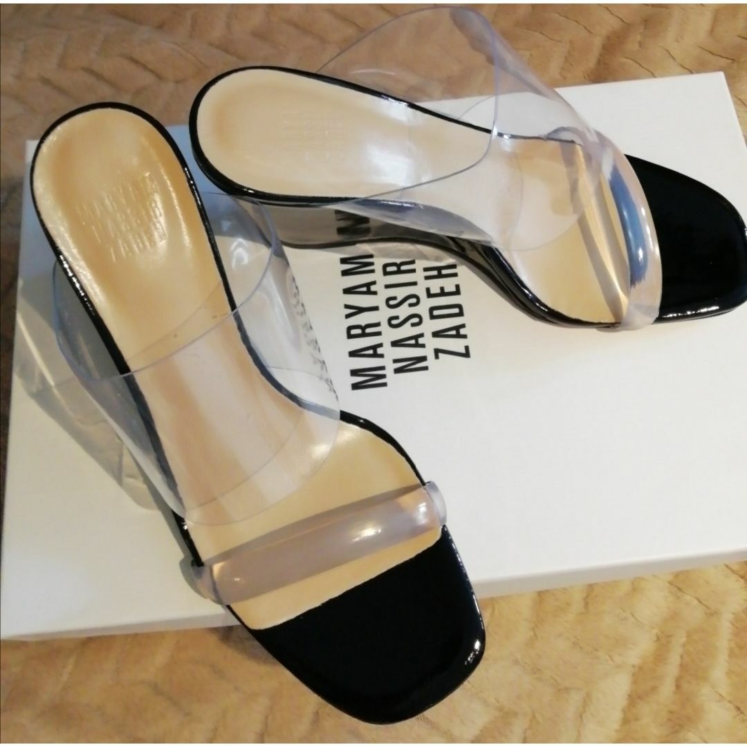 MARYAM NASSIR ZADEH(マリアムナッシアーザデー)の定価7万超　マリアムナッシアーザデー　クリア　ウェッジサンダル　未使用 レディースの靴/シューズ(サンダル)の商品写真