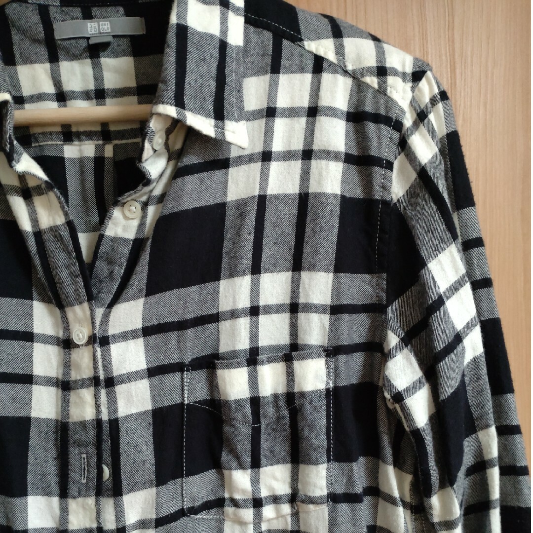 UNIQLO(ユニクロ)のユニクロ レディース チェックシャツ L レディースのトップス(シャツ/ブラウス(長袖/七分))の商品写真