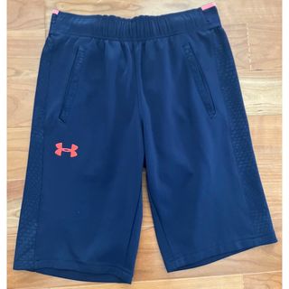 アンダーアーマー(UNDER ARMOUR)のアンダーアーマー  ハーフパンツ　ポケット付き　Sサイズ　美品(ウェア)