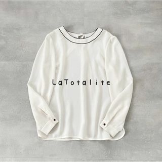 ラトータリテ(La TOTALITE)の定価1.4万　ラトータリテ　バイカラーボウタイブラウス　ホワイト(シャツ/ブラウス(長袖/七分))