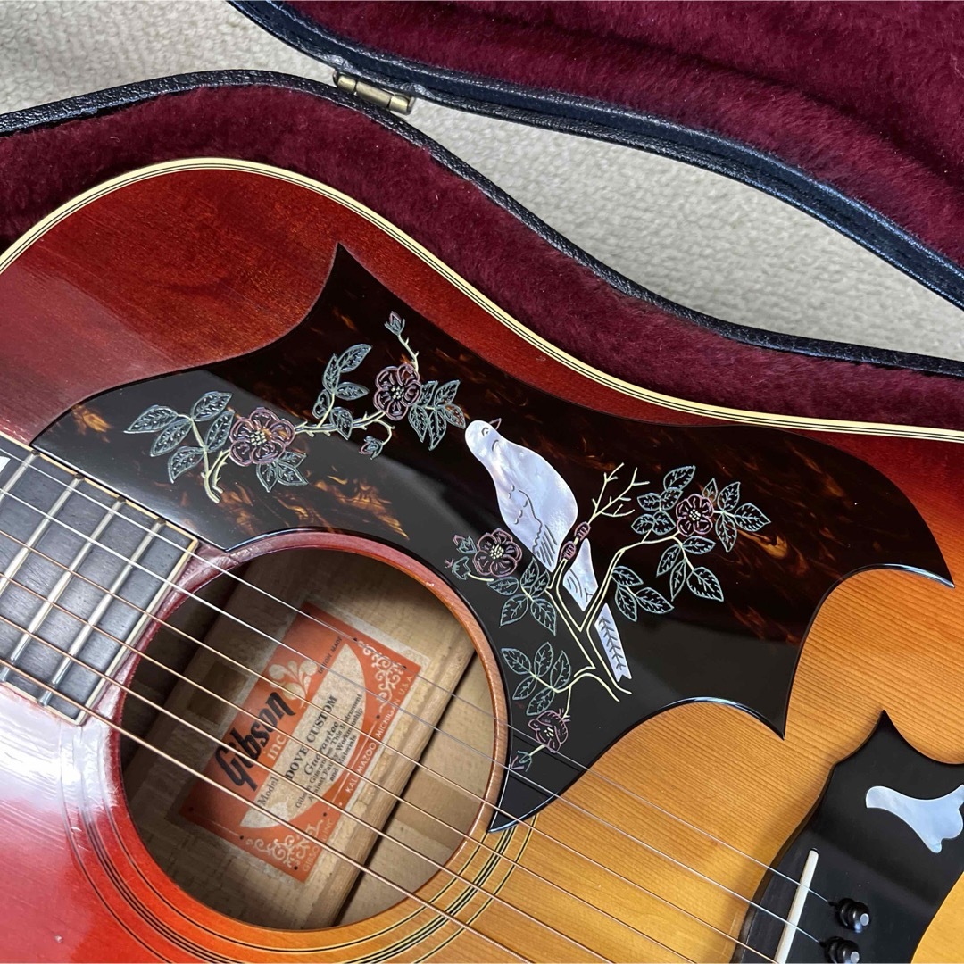 Gibson(ギブソン)のGibson DOVE CHSB 1975年製 楽器のギター(アコースティックギター)の商品写真