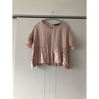 ザラ(ZARA)のZARA トップス　シャンパンピンク 美品⑅◡̈*(カットソー(半袖/袖なし))