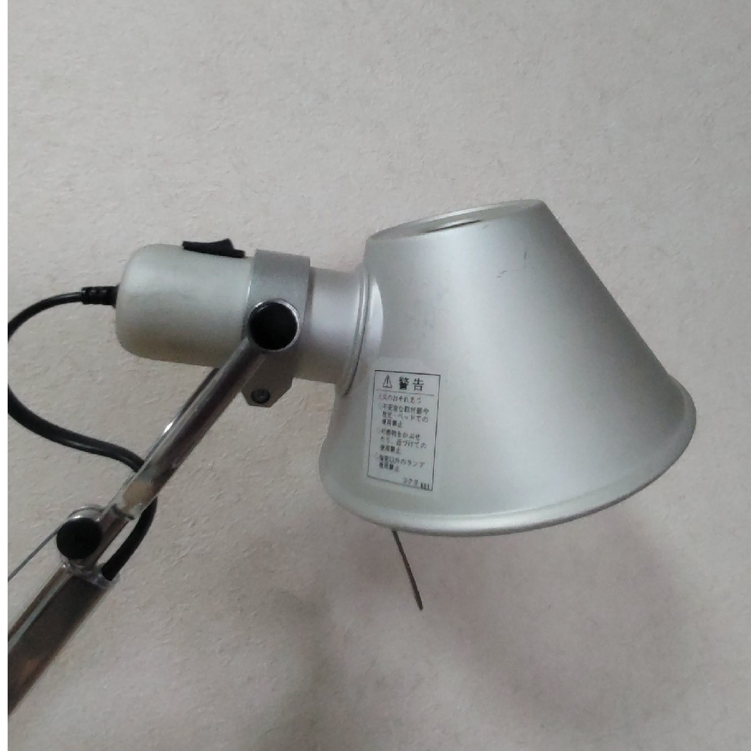 アルテミデ  テーブル照明 インテリア/住まい/日用品のライト/照明/LED(テーブルスタンド)の商品写真