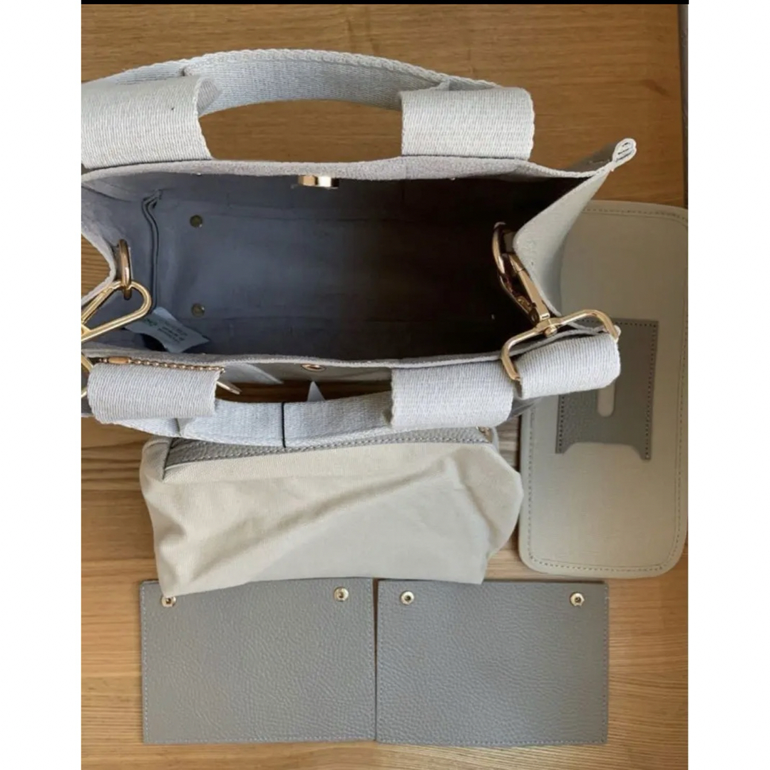 ミニトートバッグ  ショルダーバッグ インナーバッグ付き ライトグレー レディースのバッグ(トートバッグ)の商品写真