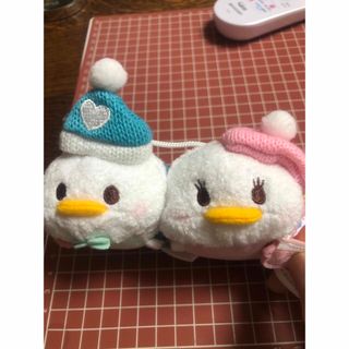 ドナルドダック(ドナルドダック)のディズニーストアツムツムぬいぐるみ　ドナルドデイジー(ぬいぐるみ)