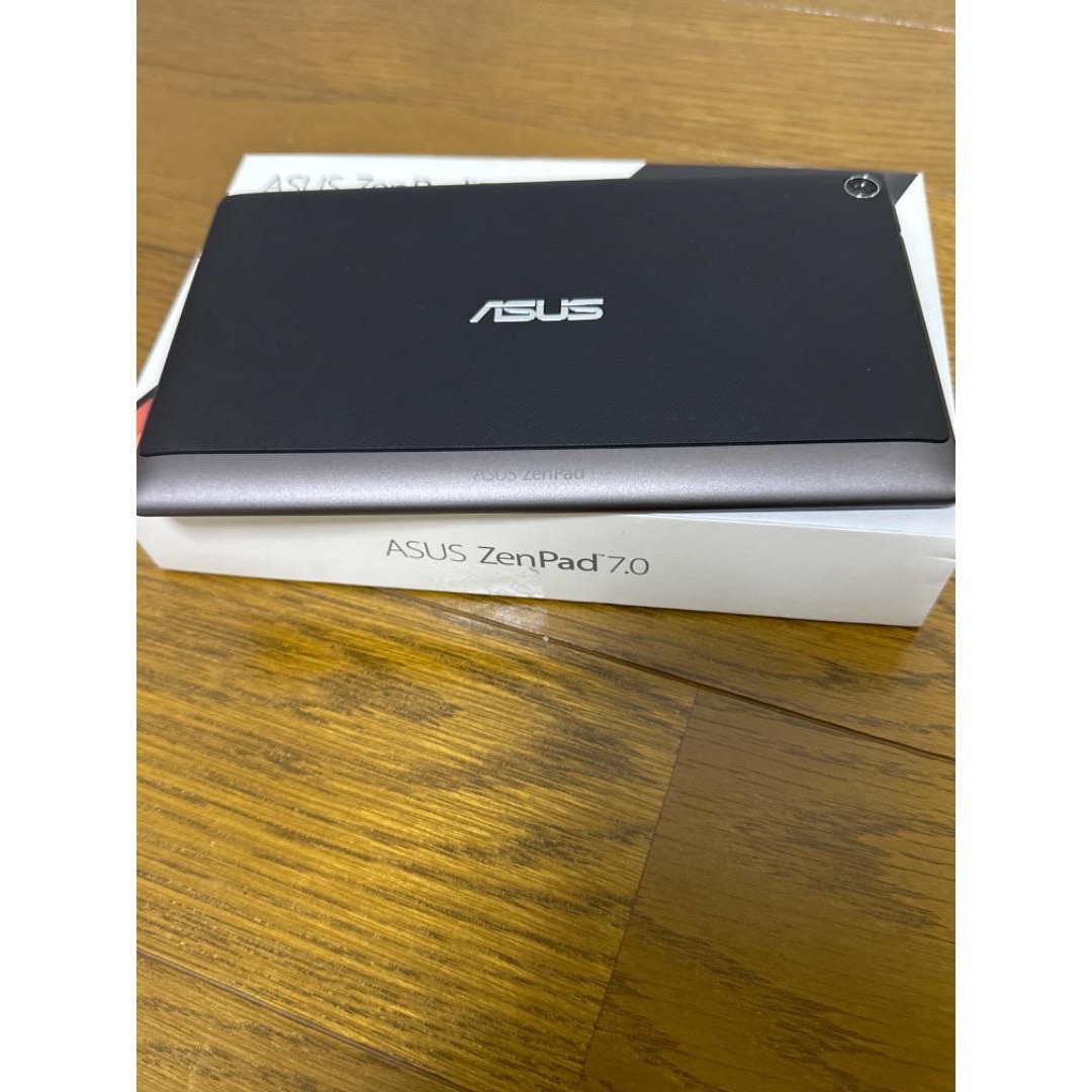 ASUS ZenPad7.0 エイスース　タブレット　元箱　Android スマホ/家電/カメラのPC/タブレット(タブレット)の商品写真