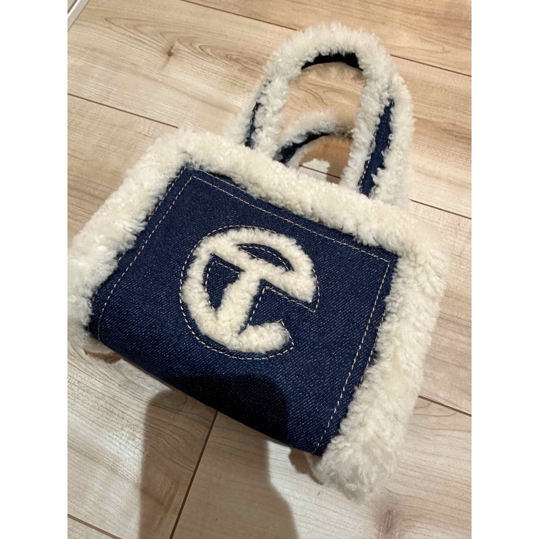 UGG(アグ)のTELFAR（テルファー）　ugg バッグ　ミニバッグ レディースのバッグ(ショルダーバッグ)の商品写真