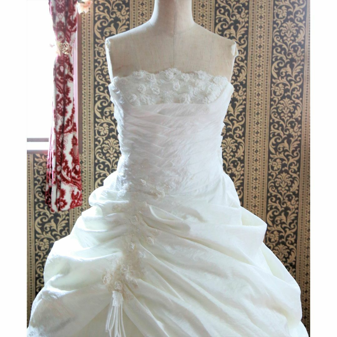 SNOW DROP高級ウエディングドレス9号11号13号M~LLサイズ レディースのフォーマル/ドレス(ウェディングドレス)の商品写真