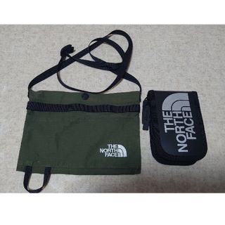 ザノースフェイス(THE NORTH FACE)の最終値下げです！ノースフェイス サコッシュ 小物入れセット売り(ウエストポーチ)