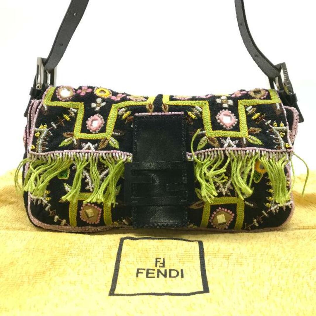 FENDI(フェンディ)の超美品 FENDI フェンディ マンマバケット ビーズ 刺繍 フリンジ ハンド ショルダー バッグ ブラック a2406 レディースのバッグ(ショルダーバッグ)の商品写真