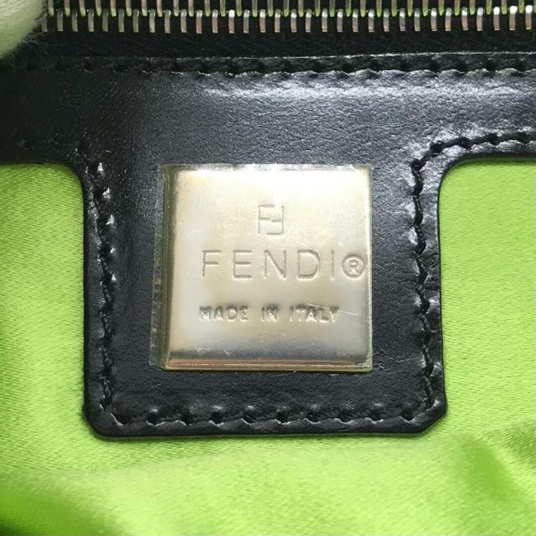 FENDI(フェンディ)の超美品 FENDI フェンディ マンマバケット ビーズ 刺繍 フリンジ ハンド ショルダー バッグ ブラック a2406 レディースのバッグ(ショルダーバッグ)の商品写真