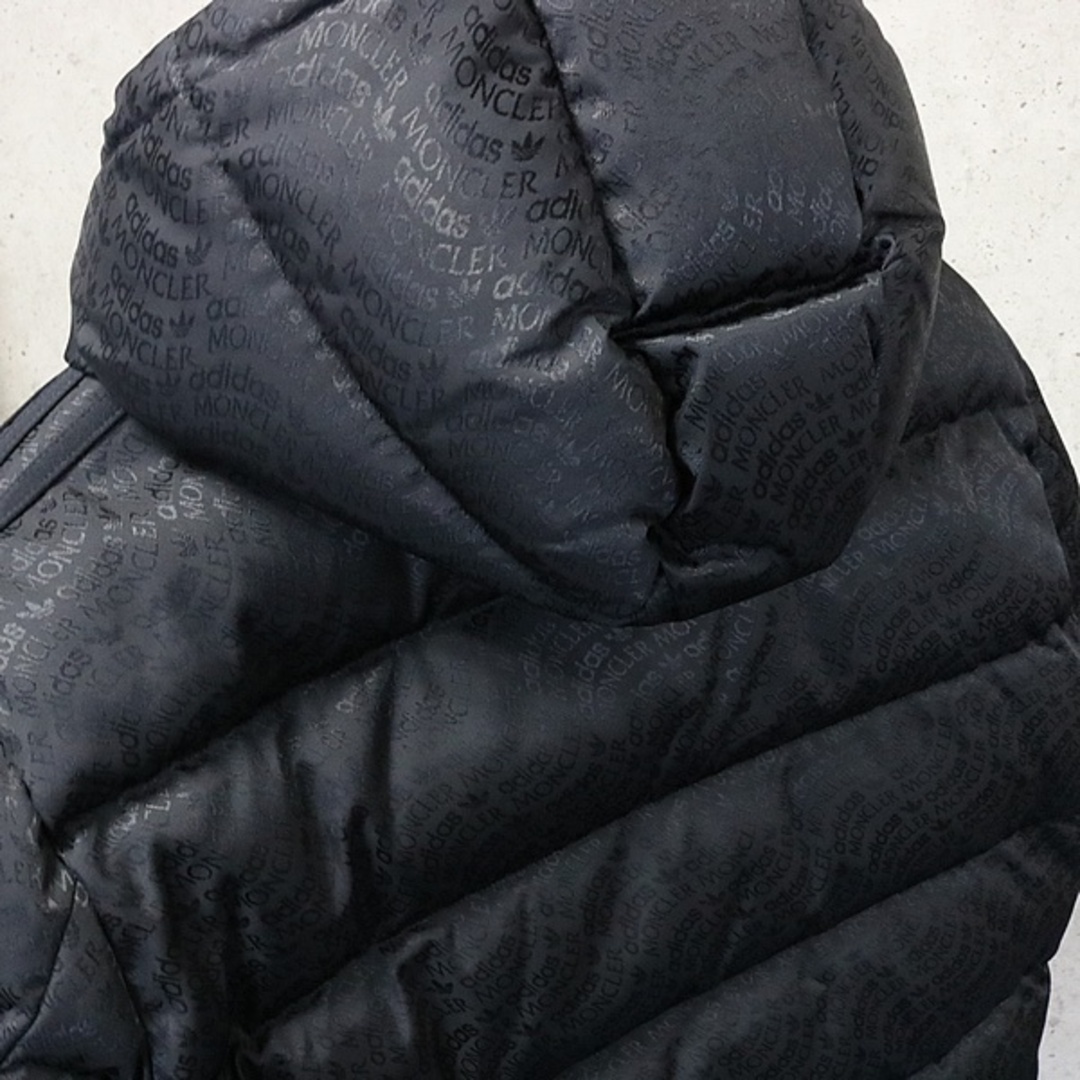 MONCLER(モンクレール)のMONCLER 銀座店 モンクレール アディダス コラボ ALPBACH 3ストライプ ダウンジャケット size:3 黒 94646 メンズのジャケット/アウター(ダウンジャケット)の商品写真