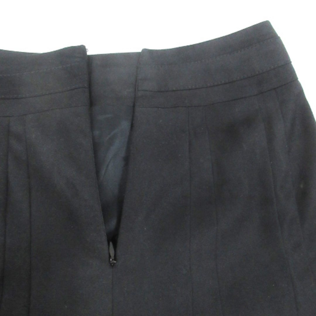 VIAGGIO BLU(ビアッジョブルー)のビアッジョブルー プリーツスカート ひざ丈 スエード調 無地 1 黒 ブラック レディースのスカート(ひざ丈スカート)の商品写真