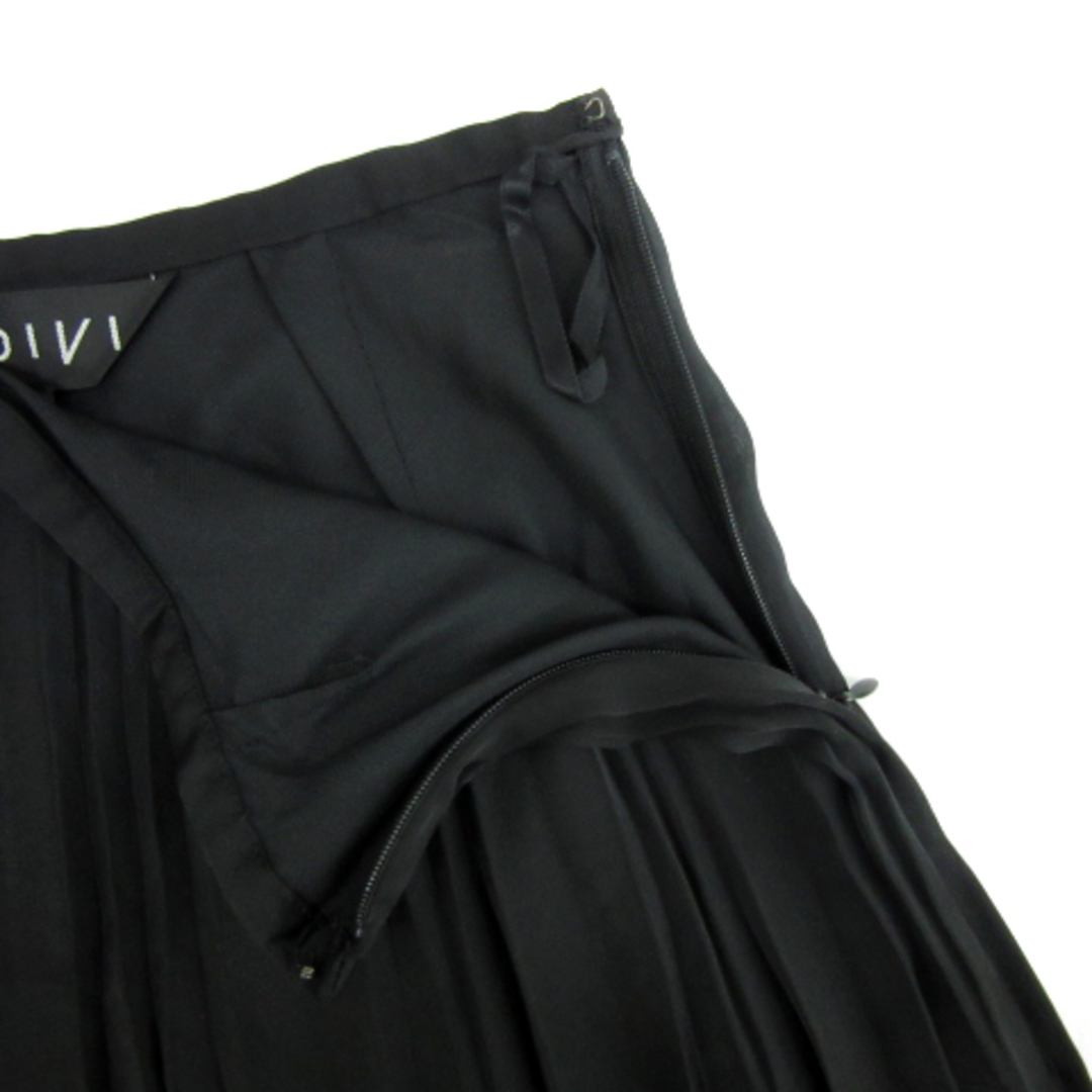 INDIVI(インディヴィ)のインディヴィ INDIVI プリーツスカート ひざ丈 無地 5 黒 ブラック レディースのスカート(ひざ丈スカート)の商品写真