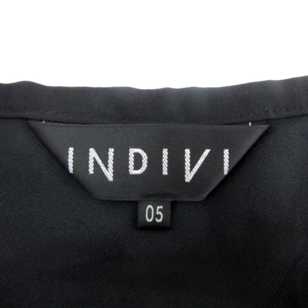 INDIVI(インディヴィ)のインディヴィ INDIVI プリーツスカート ひざ丈 無地 5 黒 ブラック レディースのスカート(ひざ丈スカート)の商品写真