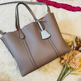 トリーバーチ(Tory Burch)の未使用級＊トリーバーチ 2way ショルダーバッグ レザー ペリー 大容量(ショルダーバッグ)