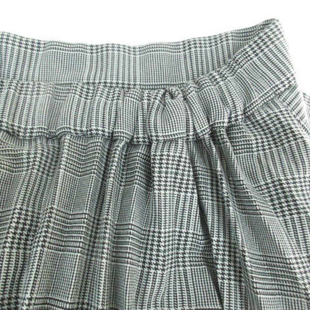 anyFAM(エニィファム)のエニィファム プリーツスカート ロング丈 グレンチェック柄 1 黒 グレー レディースのスカート(ロングスカート)の商品写真