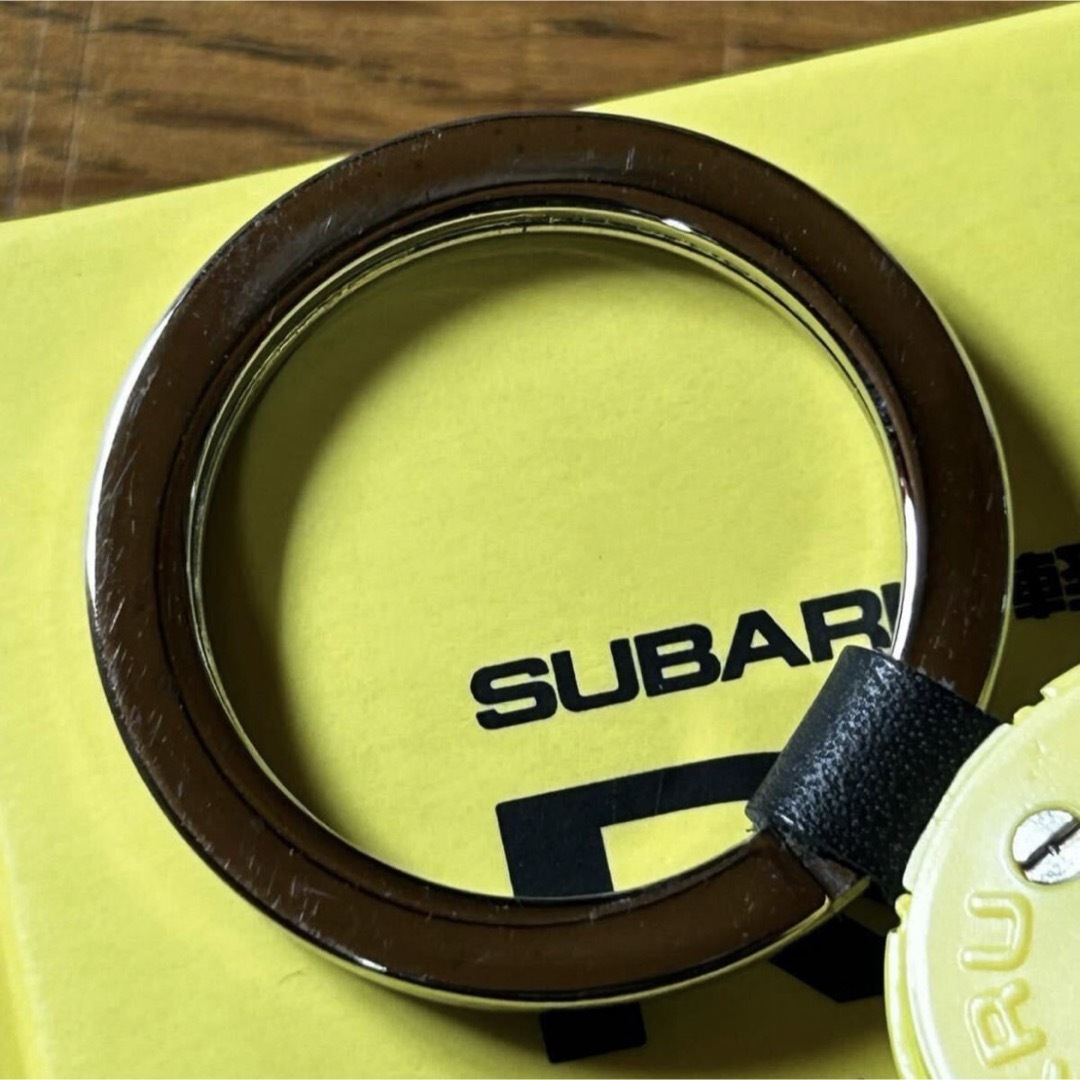 スバル(スバル)のSUBARU R1 キーホルダー/スバル キーリング てんとう虫 非売品  自動車/バイクの自動車(その他)の商品写真