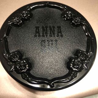 ANNA SUI - アナスイ　ファンデ　外側のみ