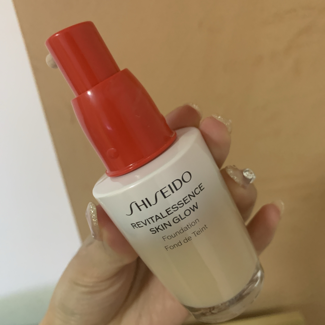 SHISEIDO (資生堂)(シセイドウ)の資生堂 エッセンス スキングロウ ファンデーション 240 Quartz コスメ/美容のベースメイク/化粧品(ファンデーション)の商品写真