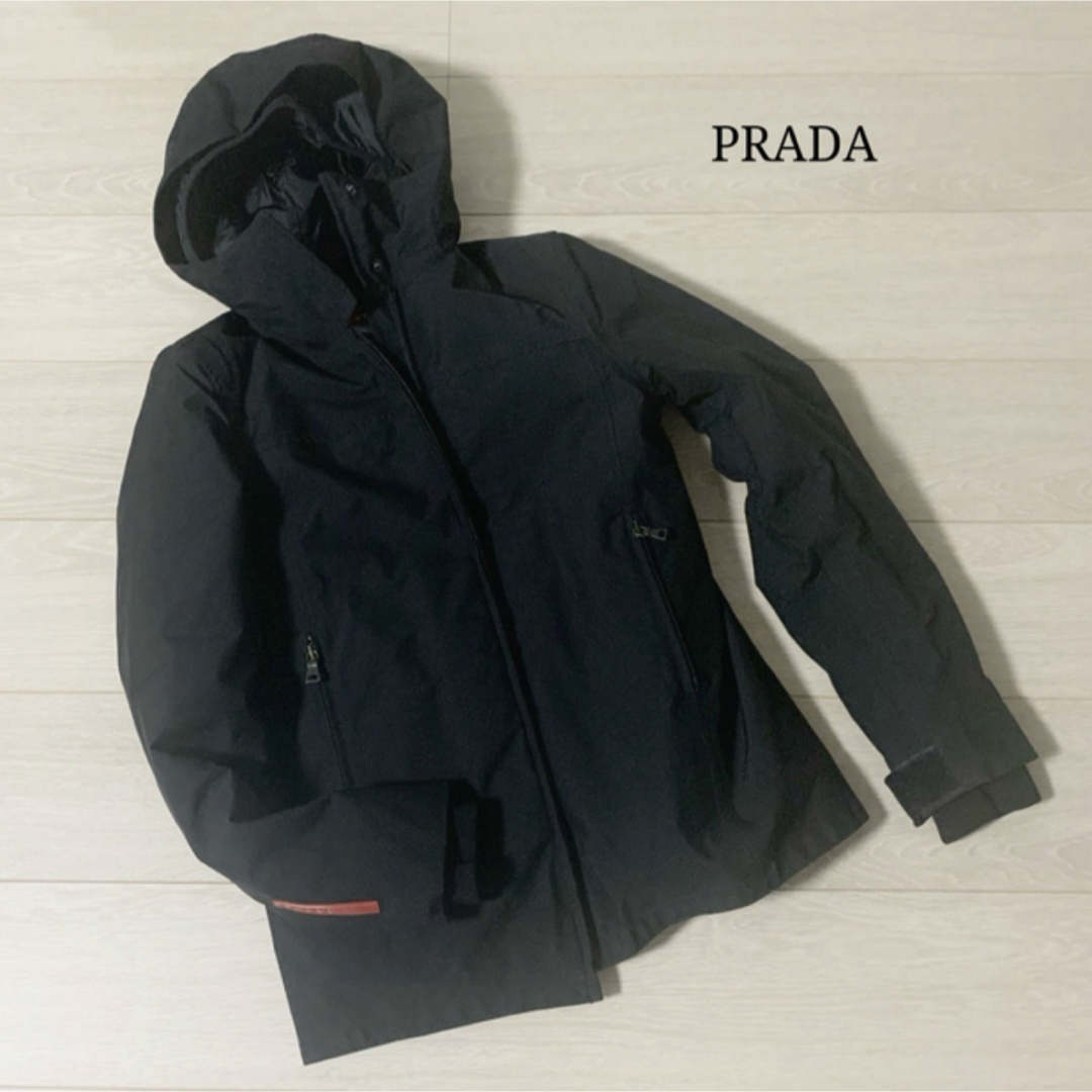 PRADA(プラダ)のプラダ　PRADA  スポーツ　スマートダウン　アウター レディースのジャケット/アウター(ダウンジャケット)の商品写真