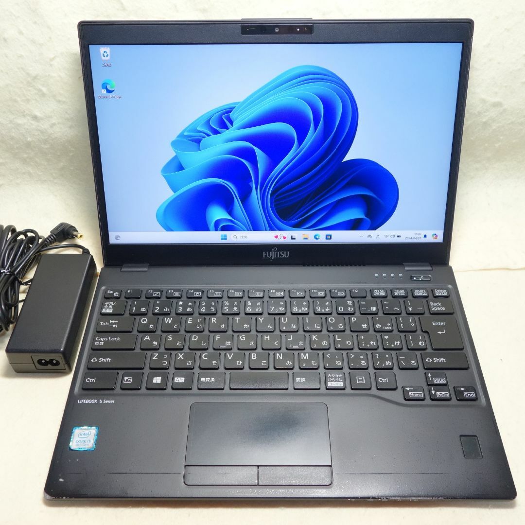 富士通(フジツウ)のLIFEBOOK U939/A◆i5-8365U/SSD 128G/8G/軽量 スマホ/家電/カメラのPC/タブレット(ノートPC)の商品写真